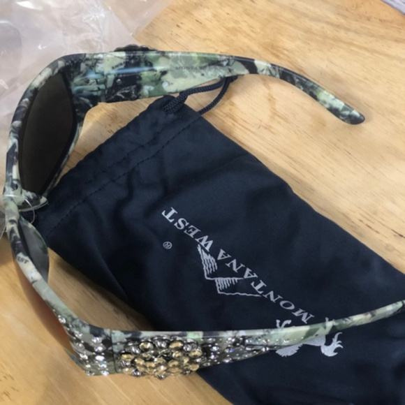 Montana West Camo Round Concho Sunglasses - Picture 4 of 4